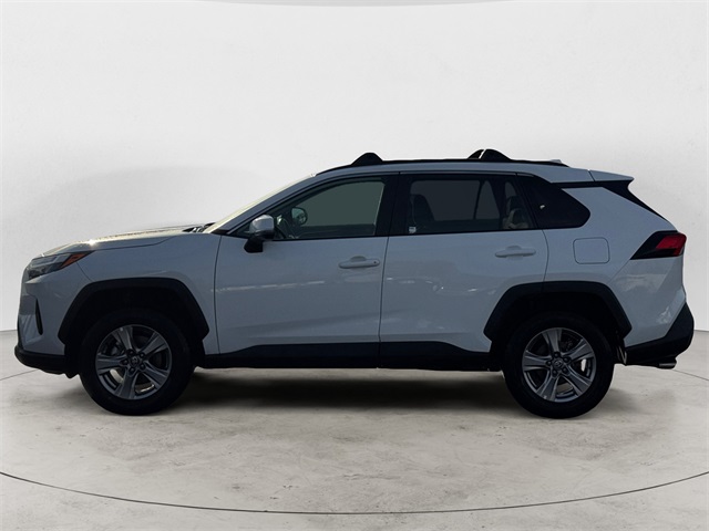 Used 2024 Toyota RAV4 XLE with VIN 2T3P1RFV0RC470235 for sale in Kansas City