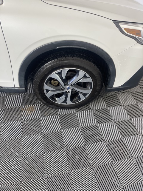 2020 Subaru Outback Limited photo 16