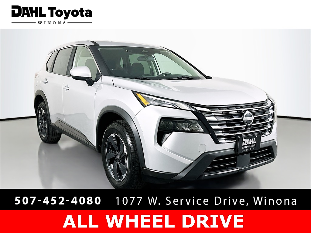 2024 Nissan Rogue SV's photo