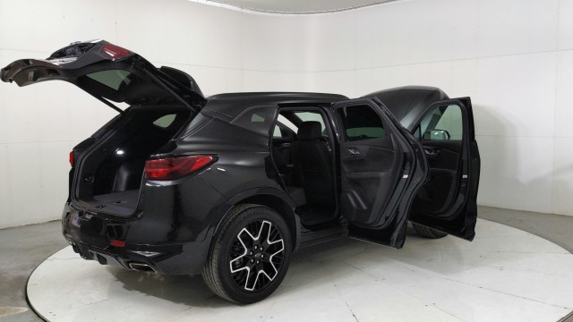 Used 2024 MOSAIC BLACK Chevrolet RS image 11