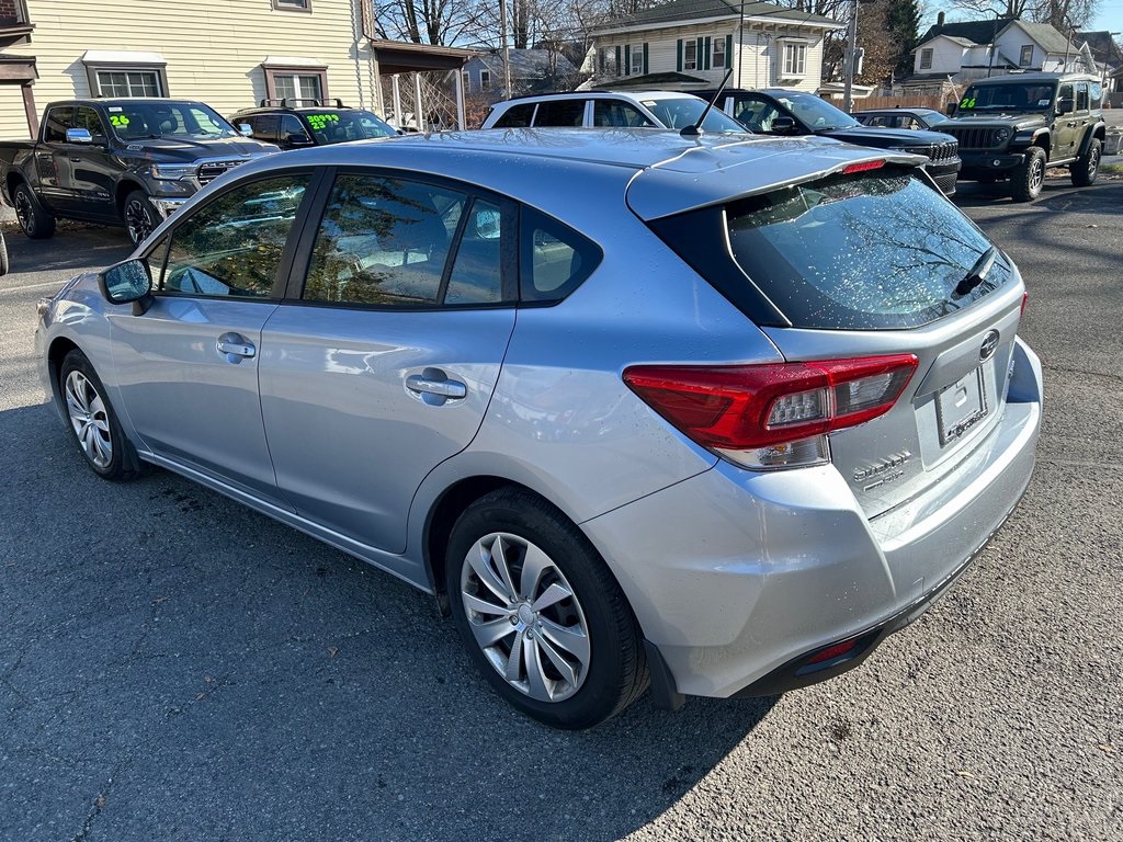 2023 Subaru Impreza Base photo 3