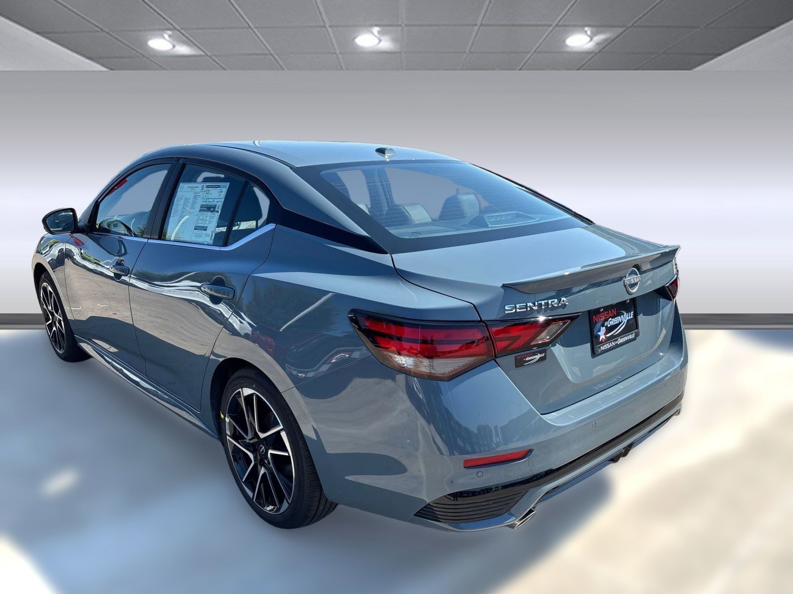 2025 Nissan Sentra SR photo 3