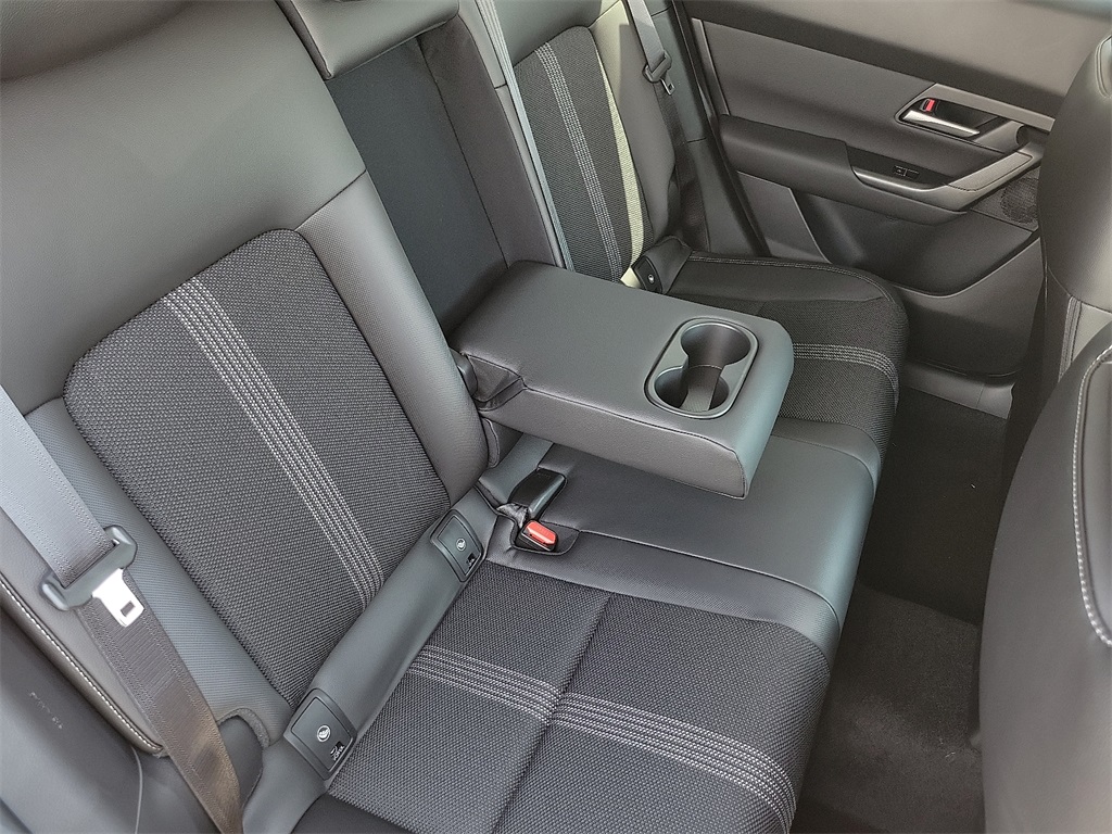 2025 Mazda CX-50 2.5 S Preferred photo 18