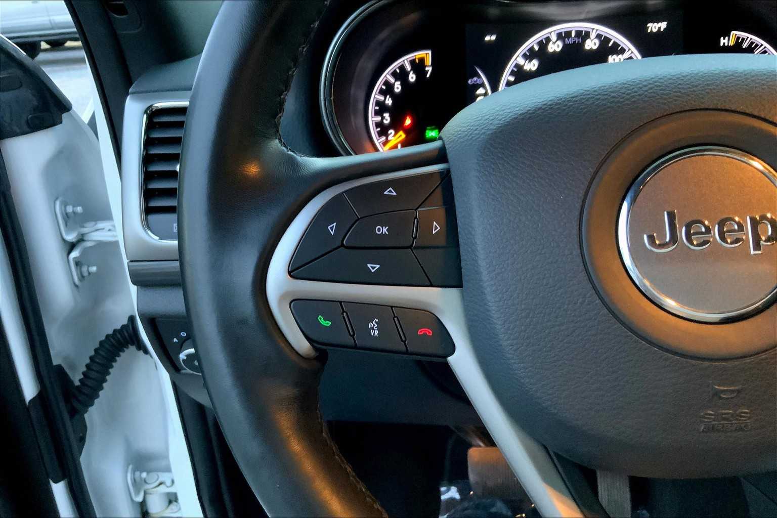 2021 Jeep Grand Cherokee Laredo E photo 19