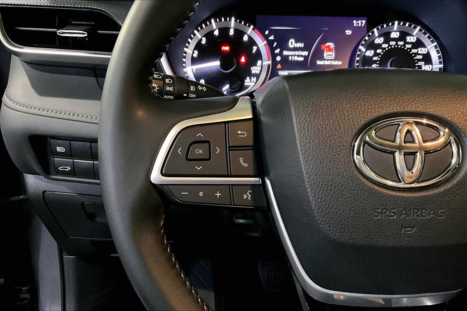 2023 Toyota Highlander XSE photo 22