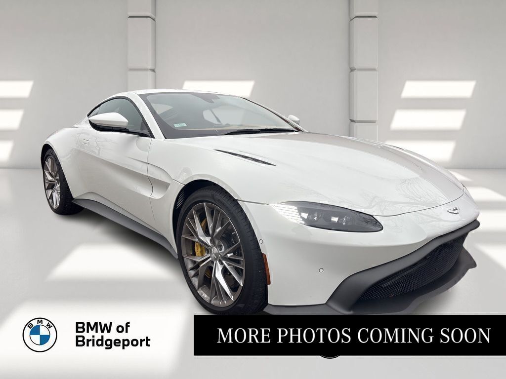 2021 Aston Martin Vantage Base