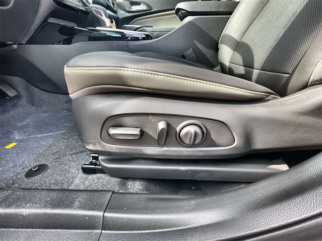2026 Chevrolet Trax ACTIV photo 14