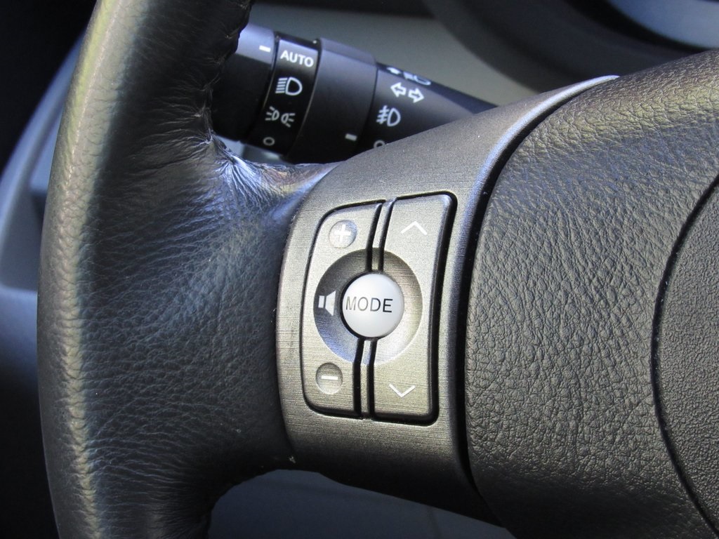 2011 Toyota RAV4 LE photo 24