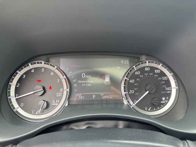 2024 Toyota Highlander LE photo 14