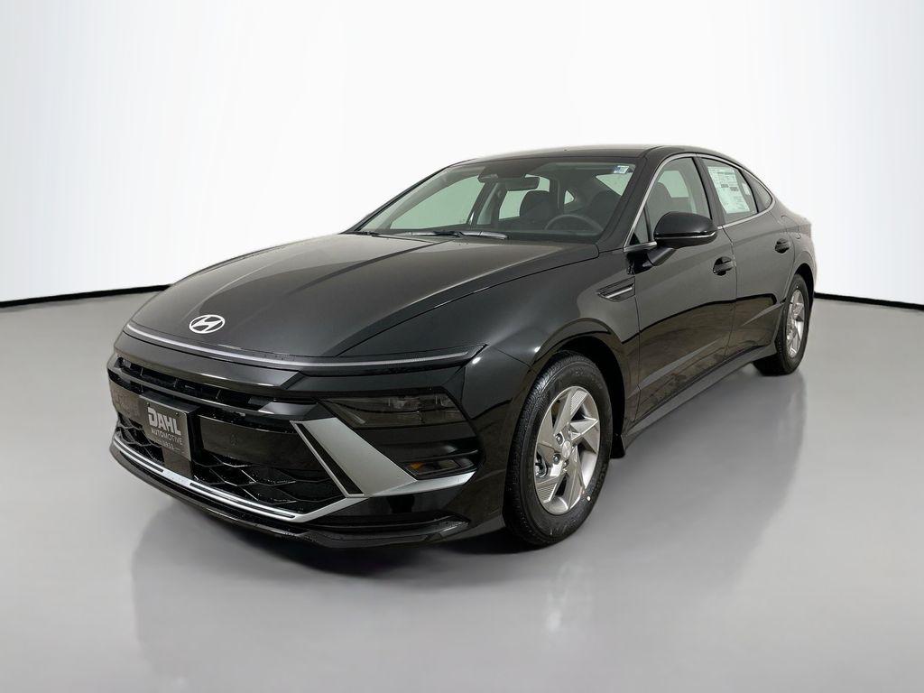 2026 Hyundai Sonata SE photo 3
