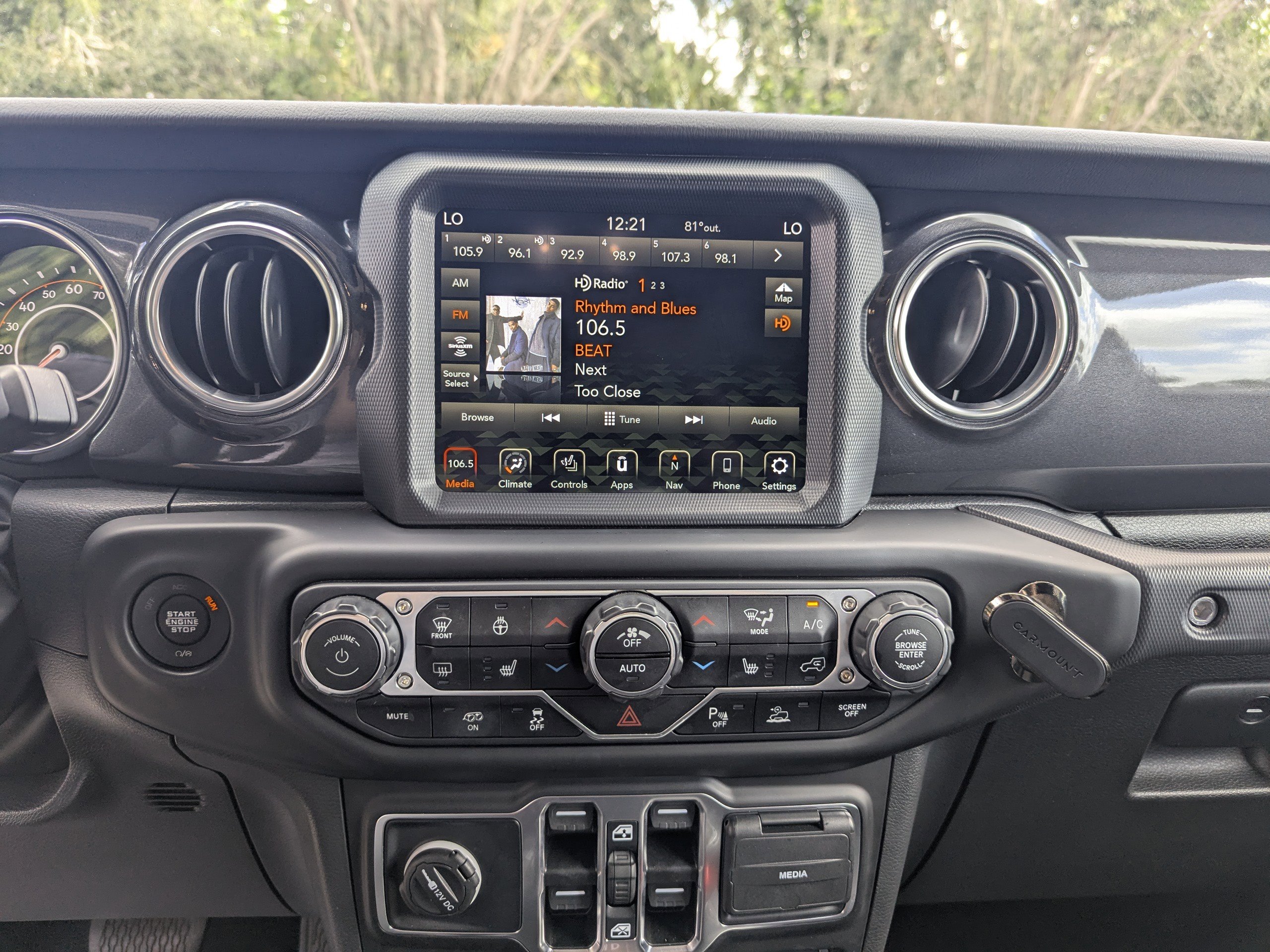 2023 Jeep Wrangler Rubicon 392 photo 23
