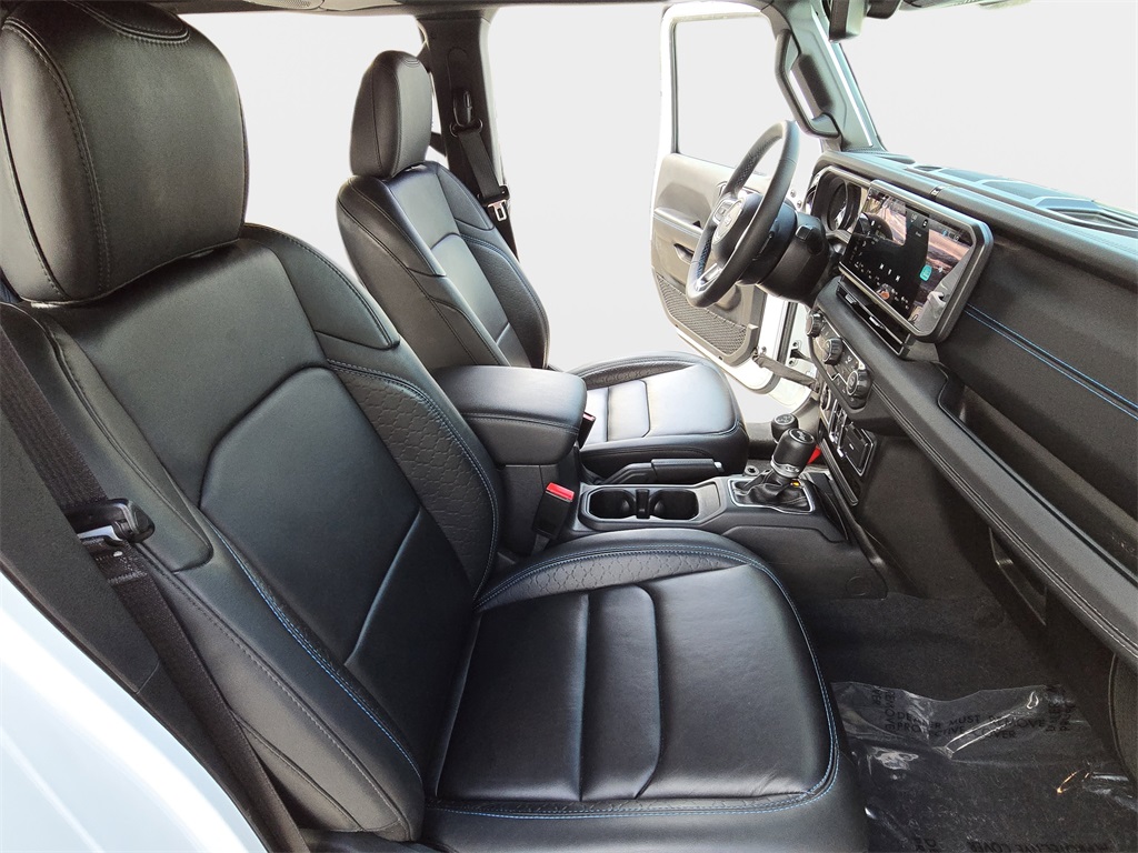 2024 Jeep Wrangler High Altitude 4xe photo 10