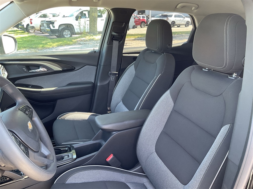 2023 Chevrolet Trailblazer LT photo 11