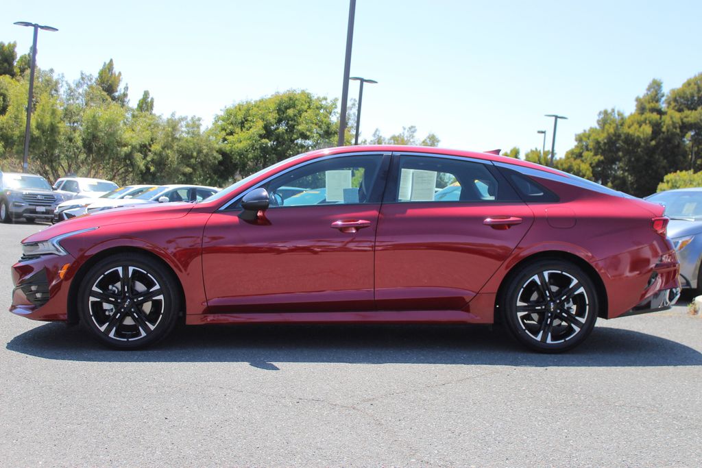 2022 Kia K5 GT-Line photo 9