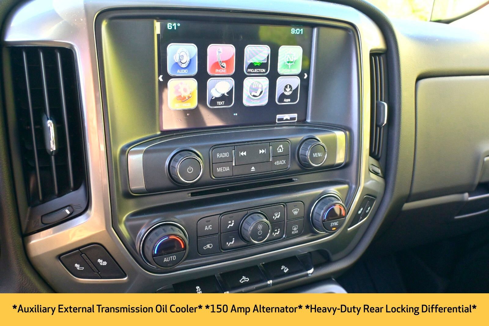 2018 Chevrolet Silverado 1500 LT photo 3