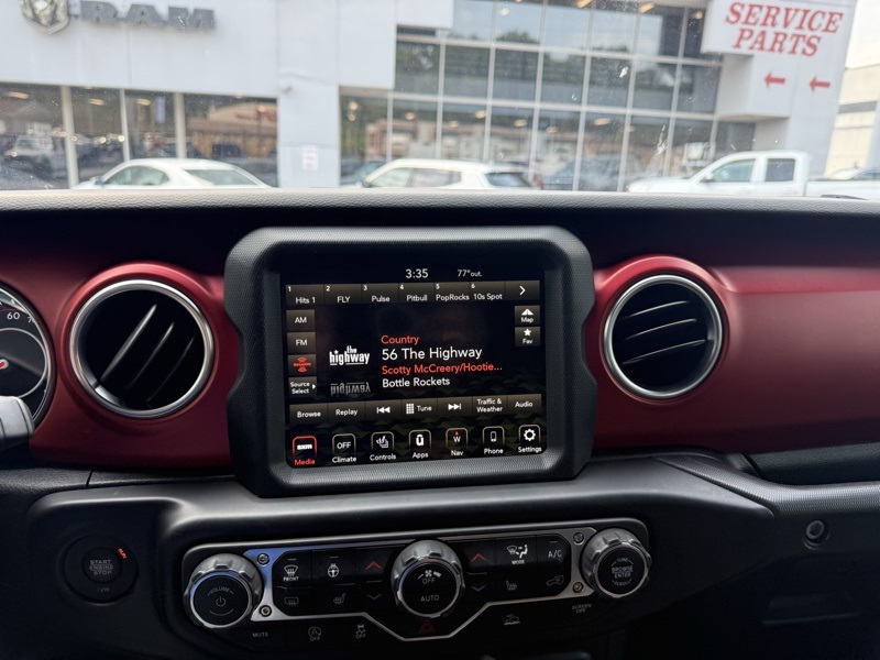 2022 Jeep Wrangler Unlimited Rubicon Sport photo 10