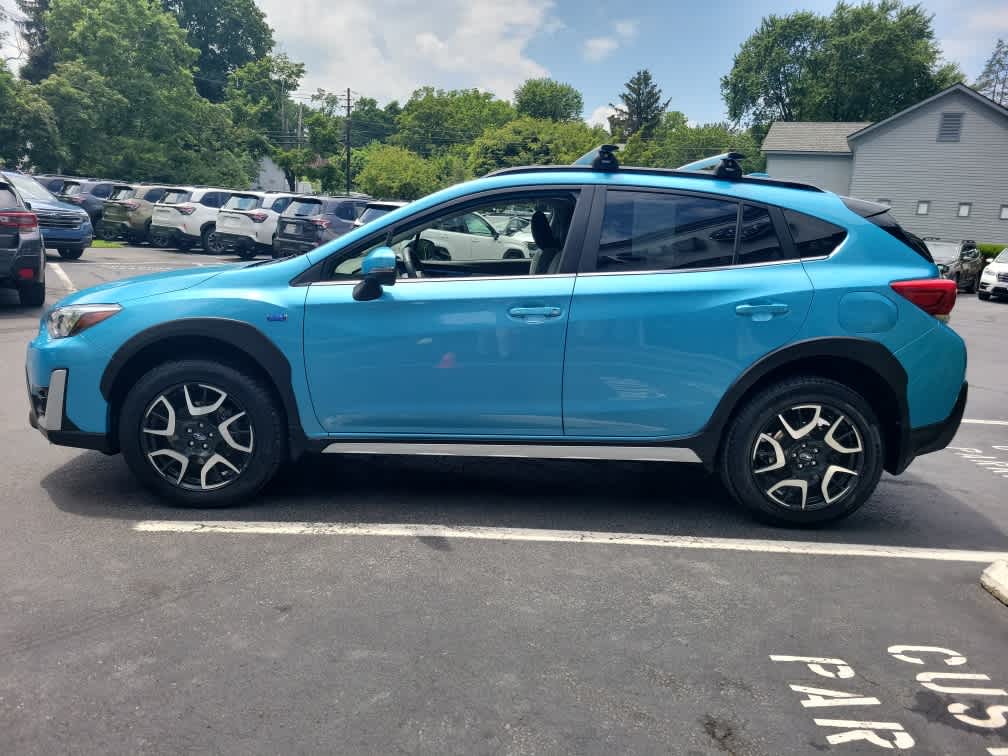 2023 Subaru Crosstrek Hybrid photo 3