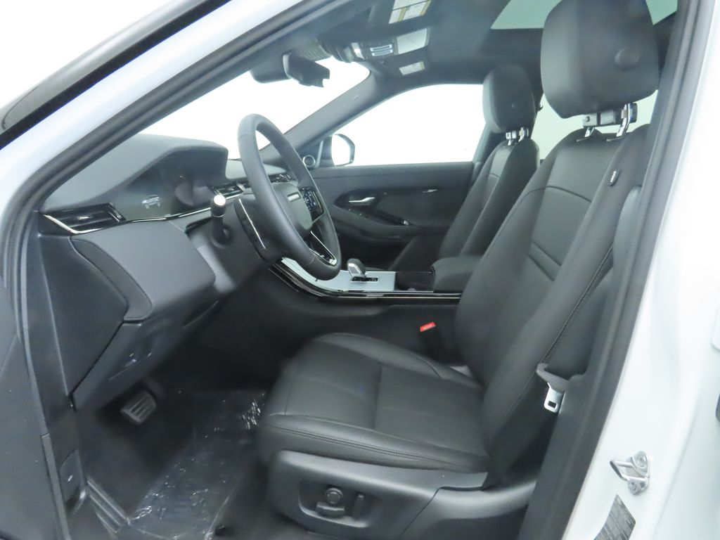 2025 Land Rover Range Rover Evoque S photo 18
