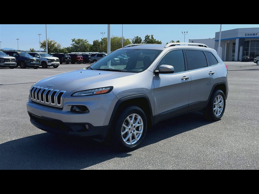 2016 Jeep Cherokee Latitude photo 4