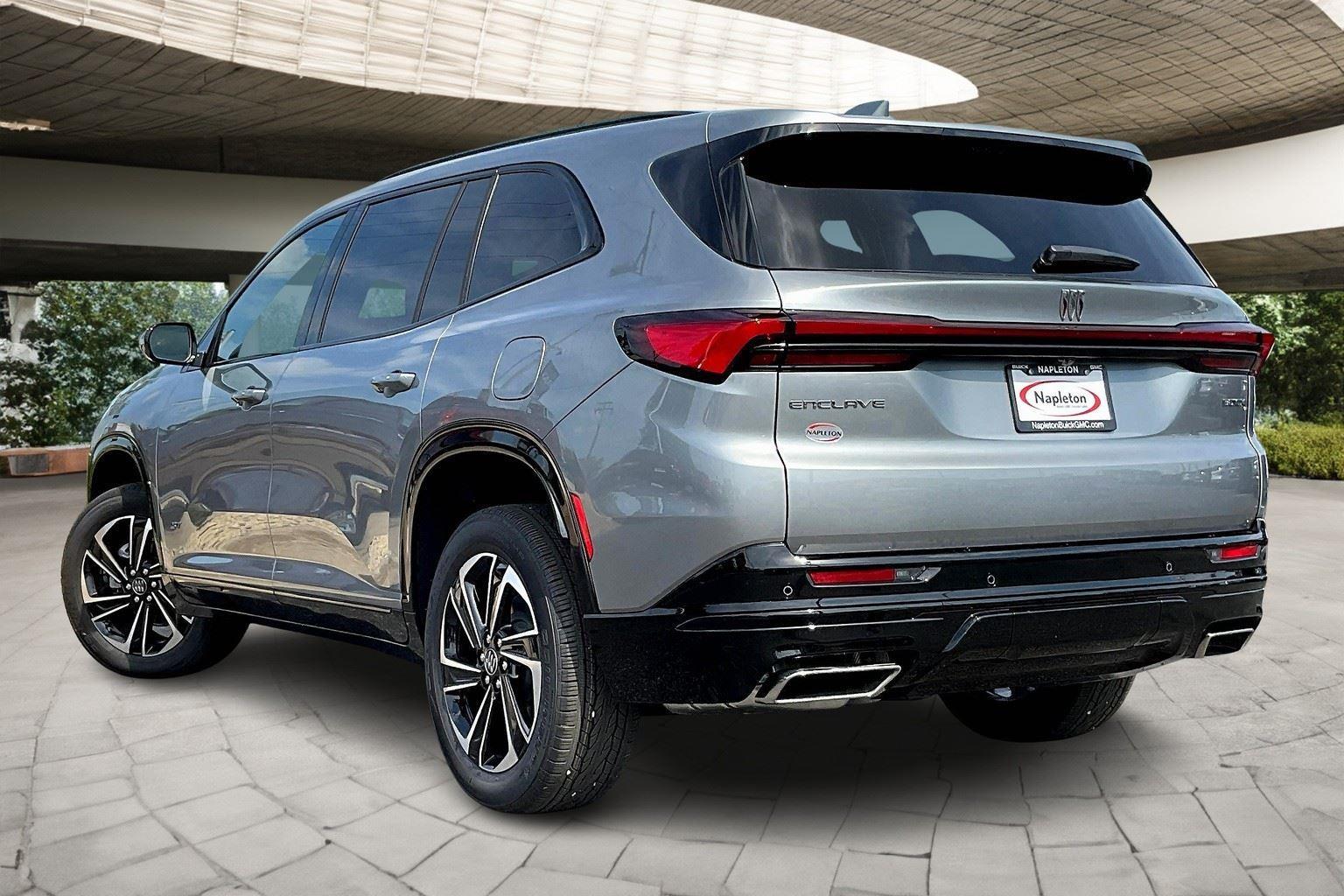 2026 Buick Enclave Sport Touring photo 3