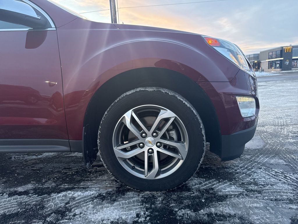2017 Chevrolet Equinox Premier photo 2
