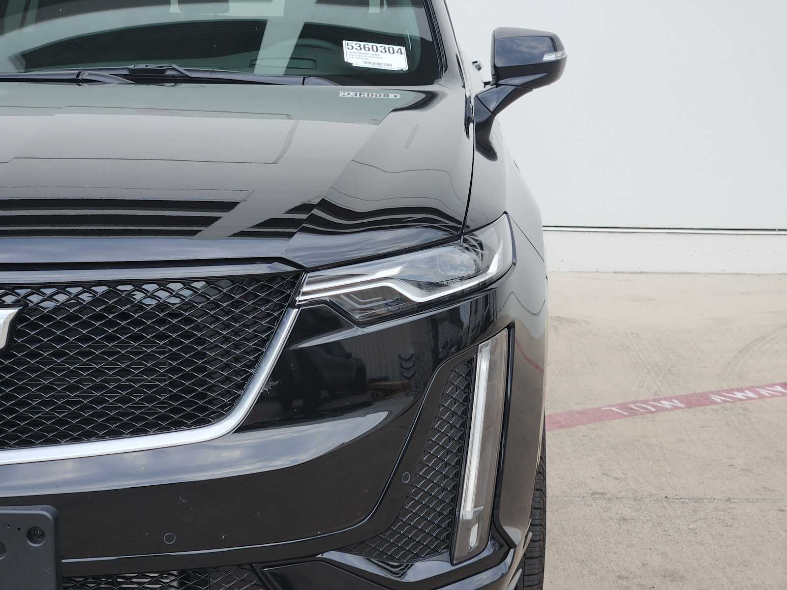 2025 Cadillac XT5 Sport photo 4
