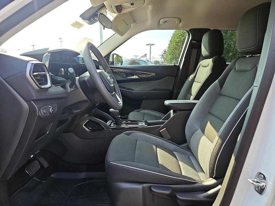 2026 Chevrolet Trailblazer LT photo 8