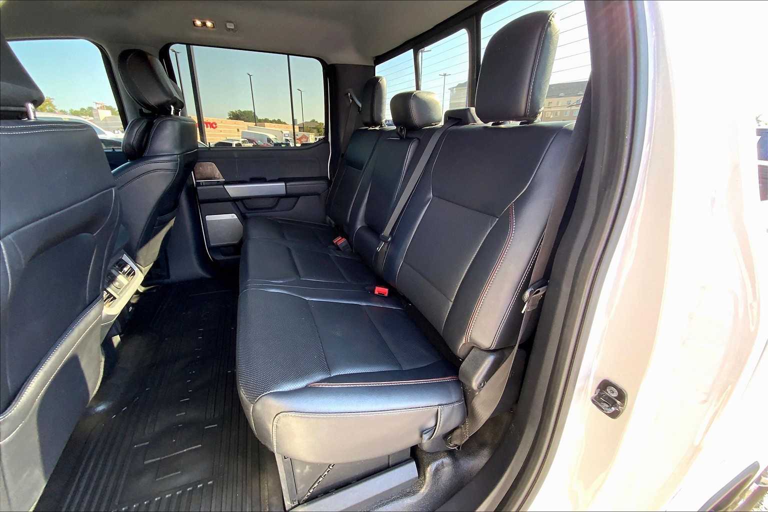 2024 Ford F-250 Lariat photo 19