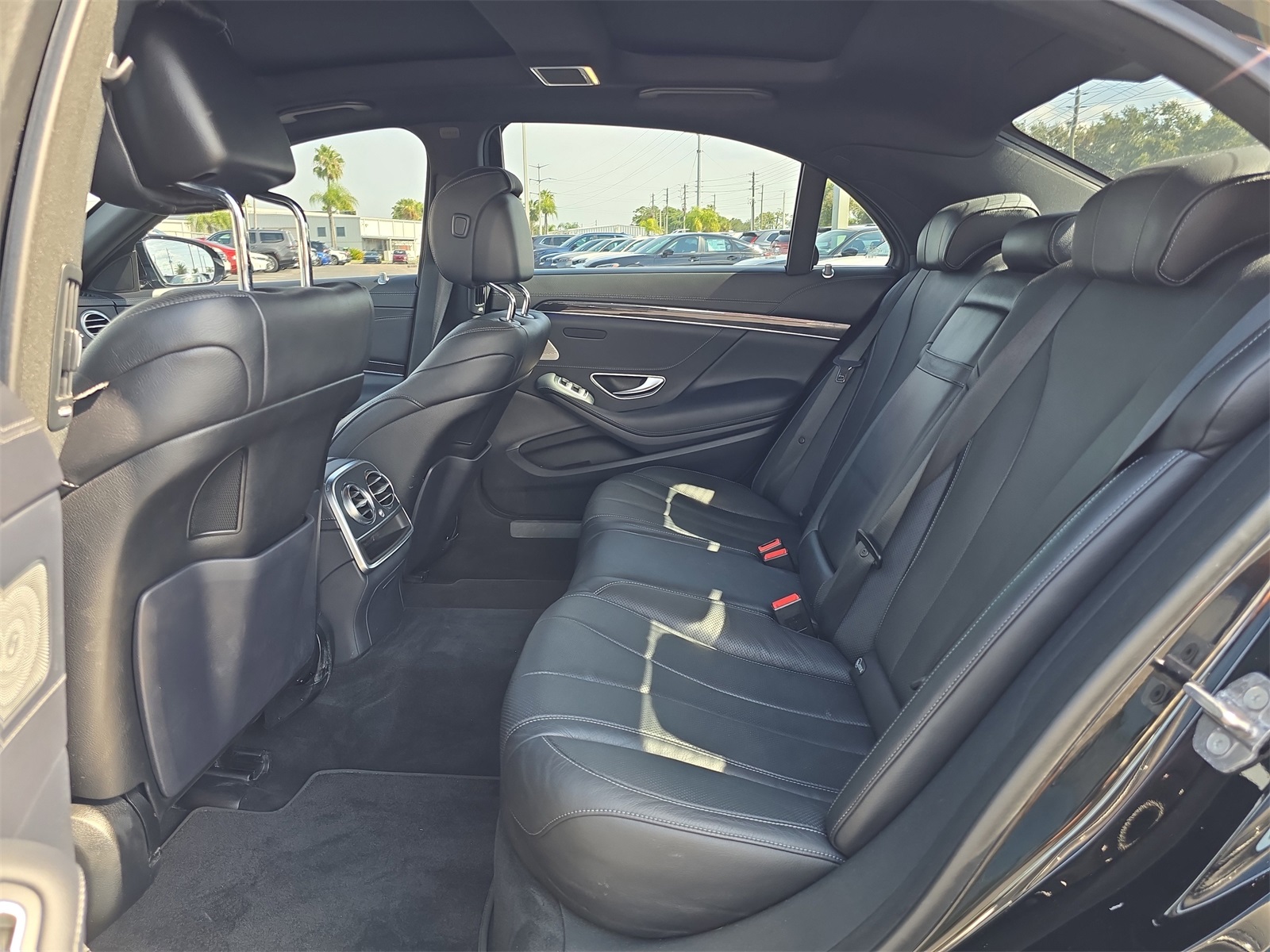2018 Mercedes Benz S 450 photo 12