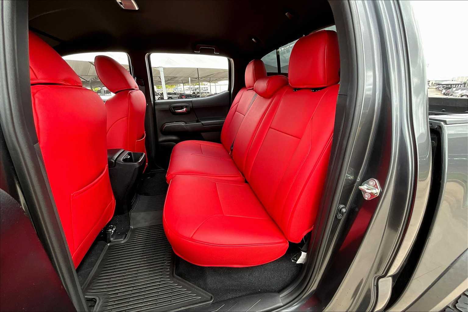 2020 Toyota Tacoma TRD photo 18