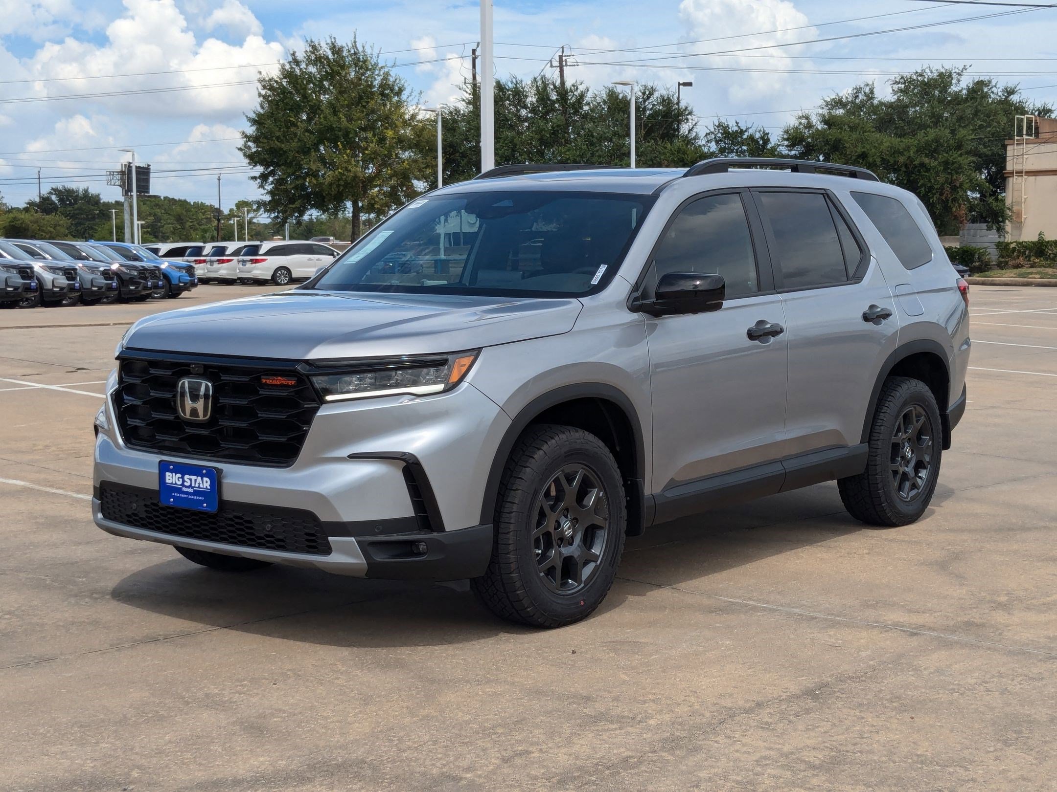 2025 Honda Pilot TrailSport photo 6