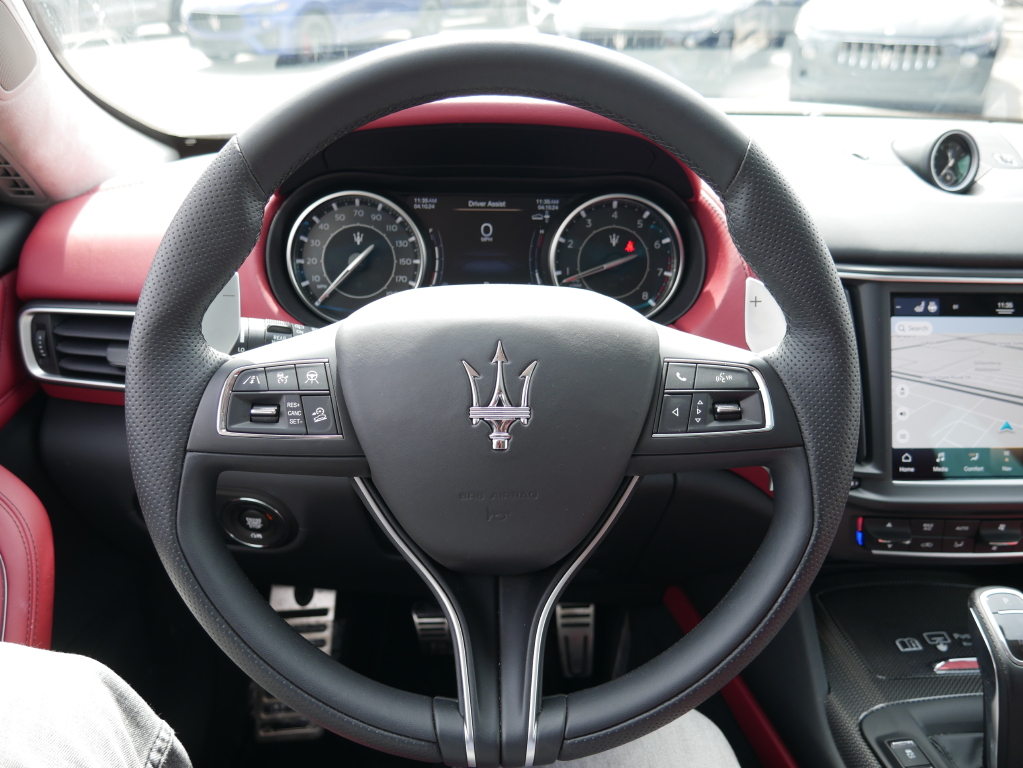 2023 Maserati Levante Modena photo 27