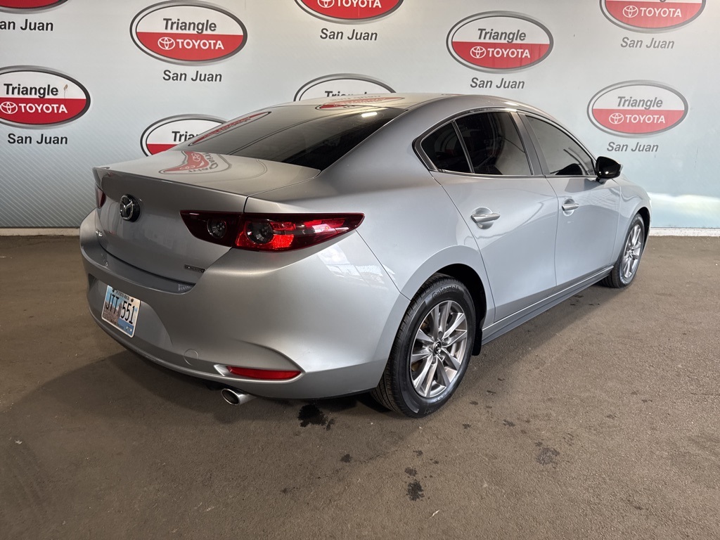 2021 Mazda Mazda3 2.0 photo 4