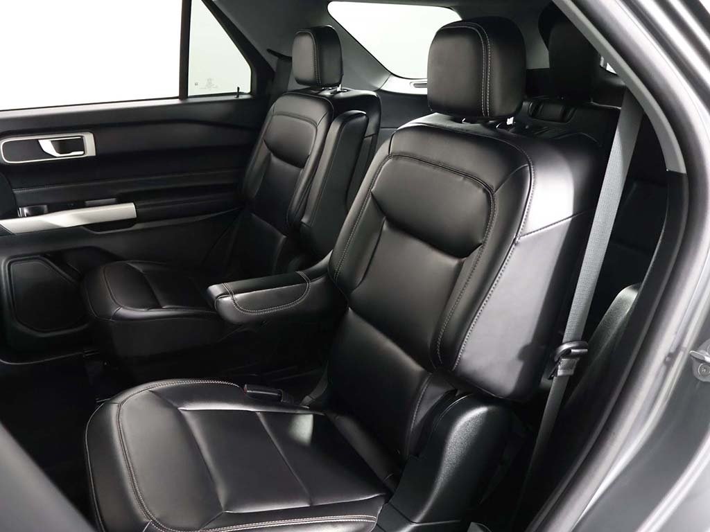 2021 Ford Explorer XLT photo 30