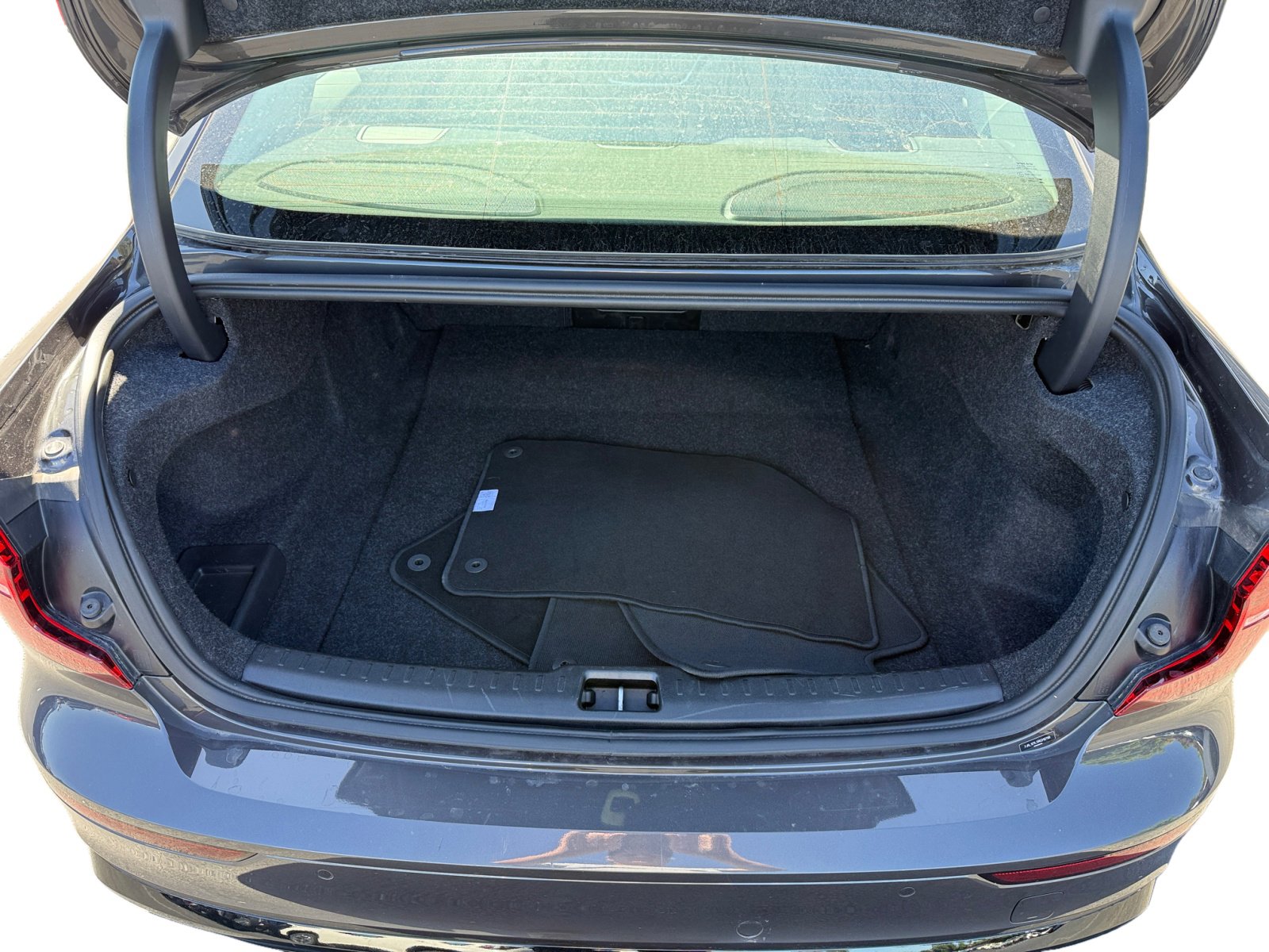 2024 Volvo S60 B5 Plus photo 17