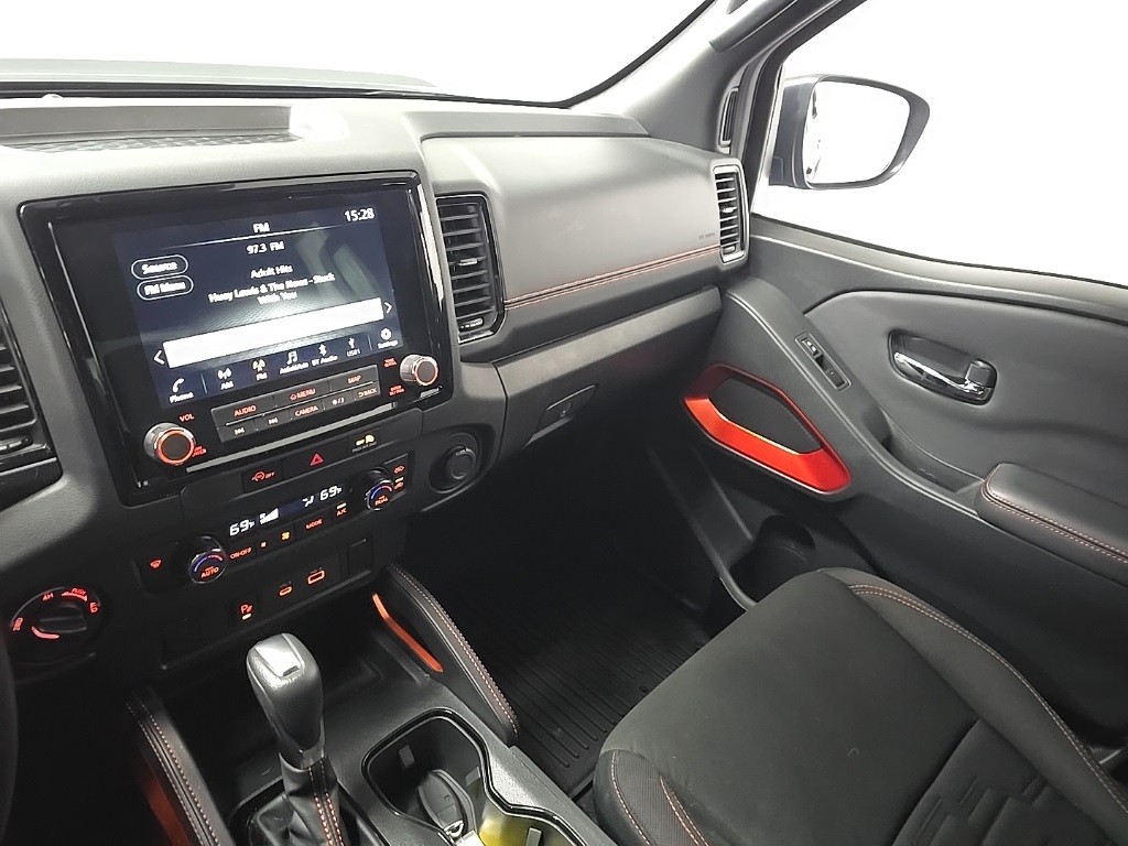 2023 Nissan Frontier PRO-4X photo 25
