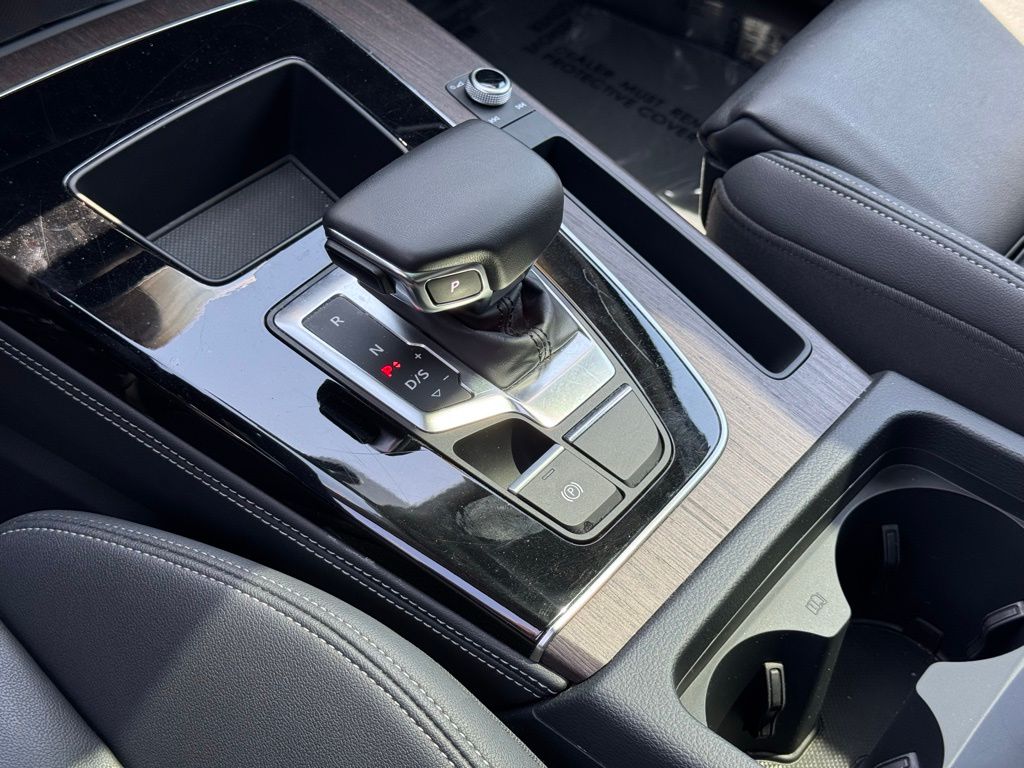2024 Audi Q5 45 S line Premium Plus photo 16