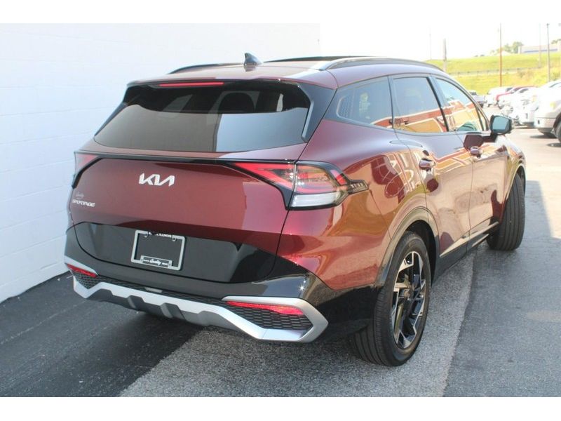 2023 Kia Sportage photo 4