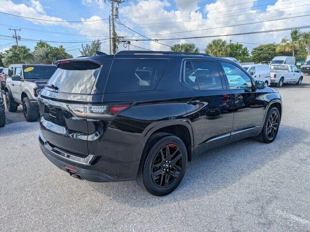2019 Chevrolet Traverse Premier photo 2