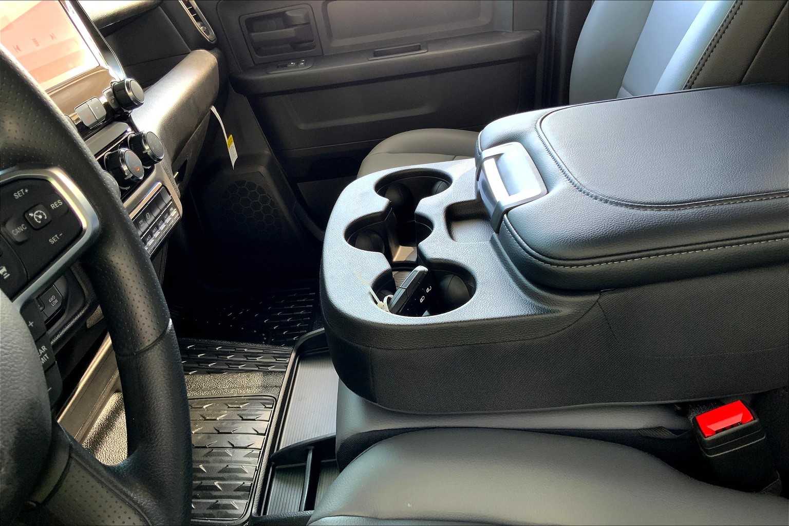 2026 Ram 5500 Tradesman photo 7