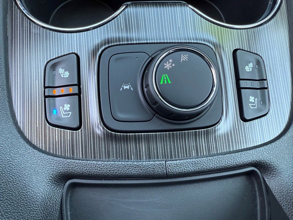 2023 Gmc Acadia SLT Elevation photo 13