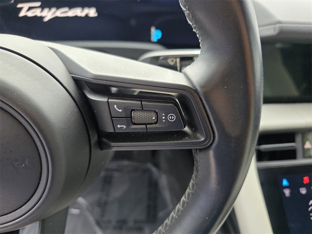 2021 Porsche Taycan Base photo 20