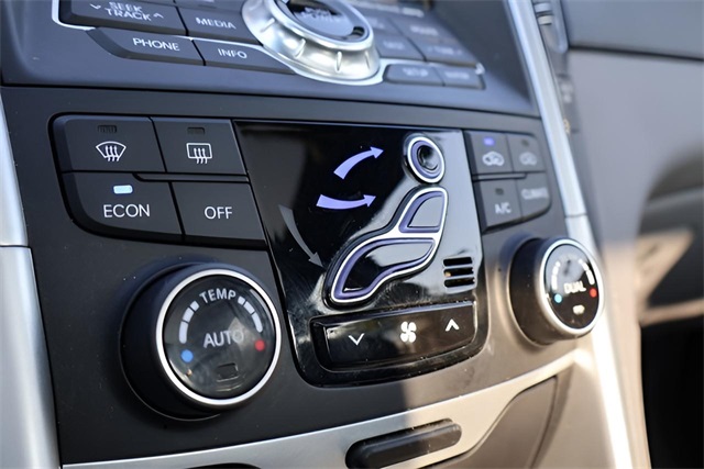 2015 Hyundai Sonata Hybrid Limited photo 12