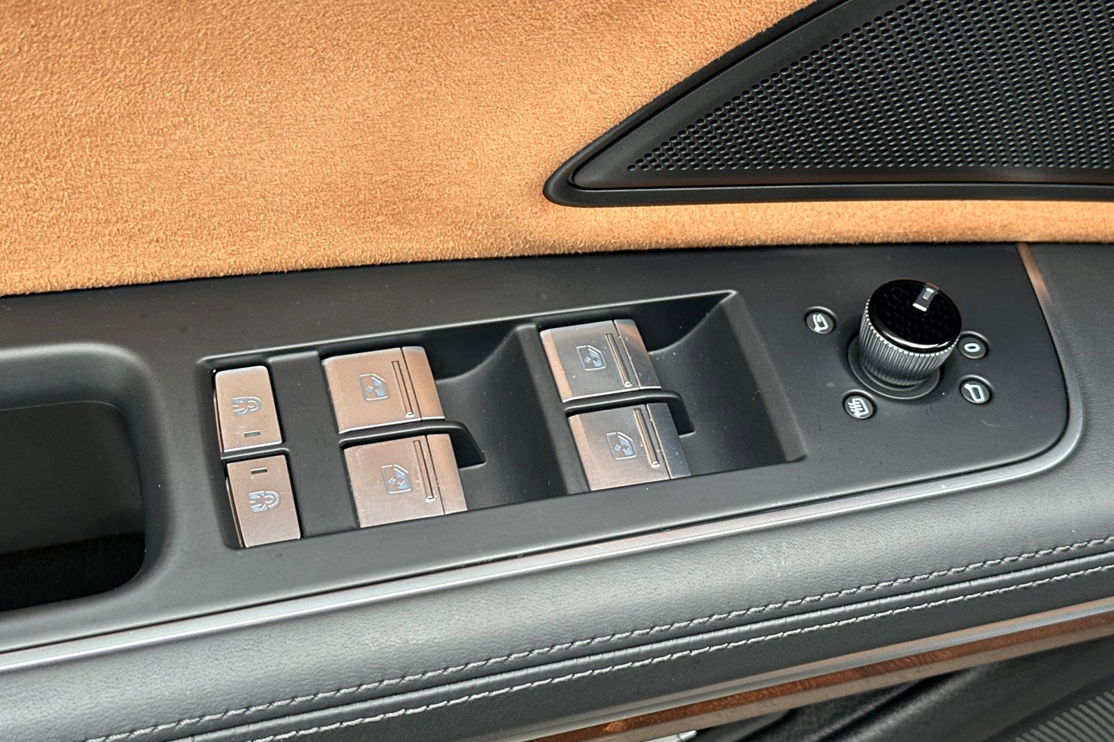 2024 Audi A8 L 55 TFSI Quattro photo 13