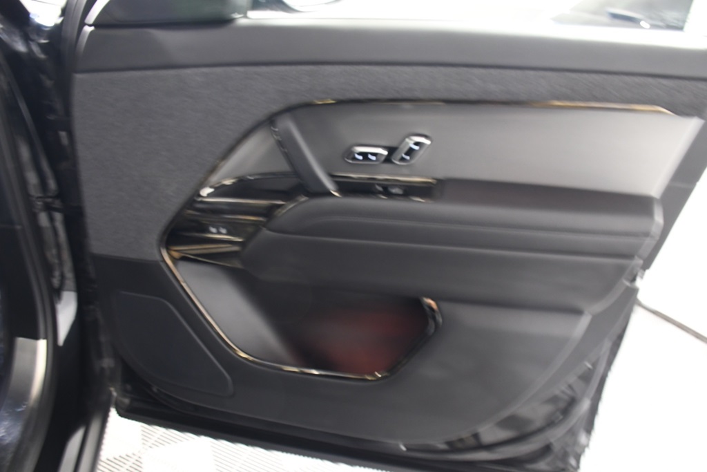 2024 Land Rover Range Rover Sport P400 Dynamic SE photo 13