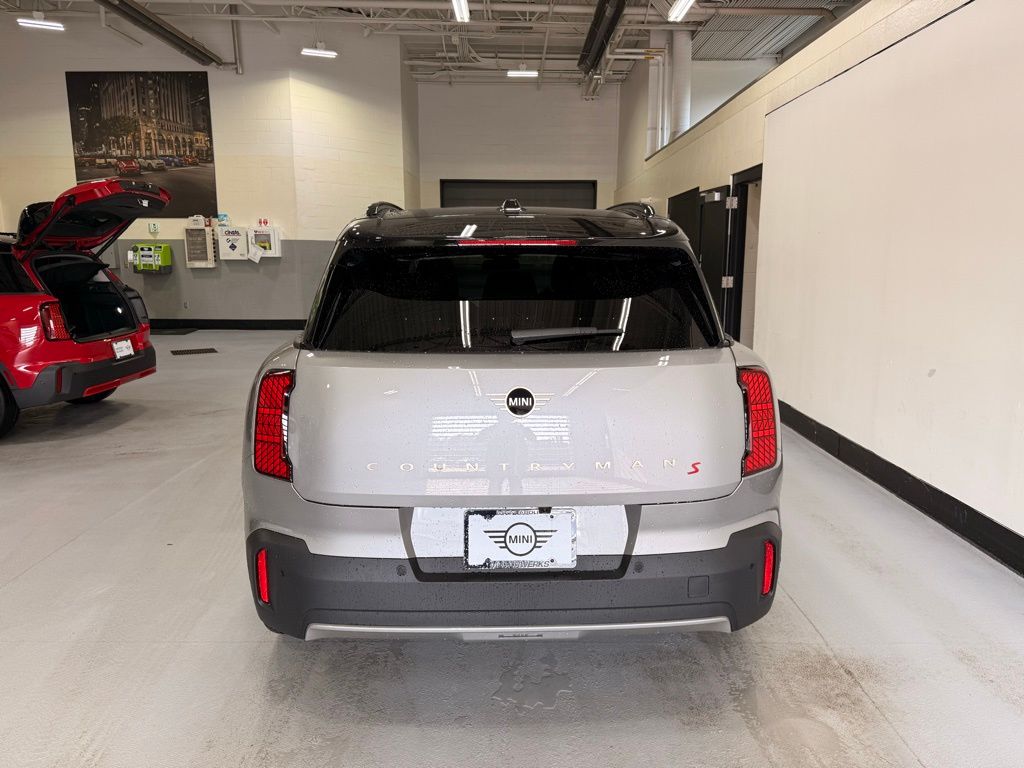 2025 Mini Countryman S ALL4 photo 2