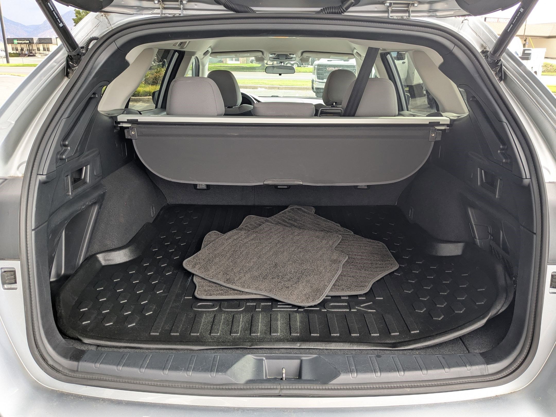 2022 Subaru Outback Premium photo 28