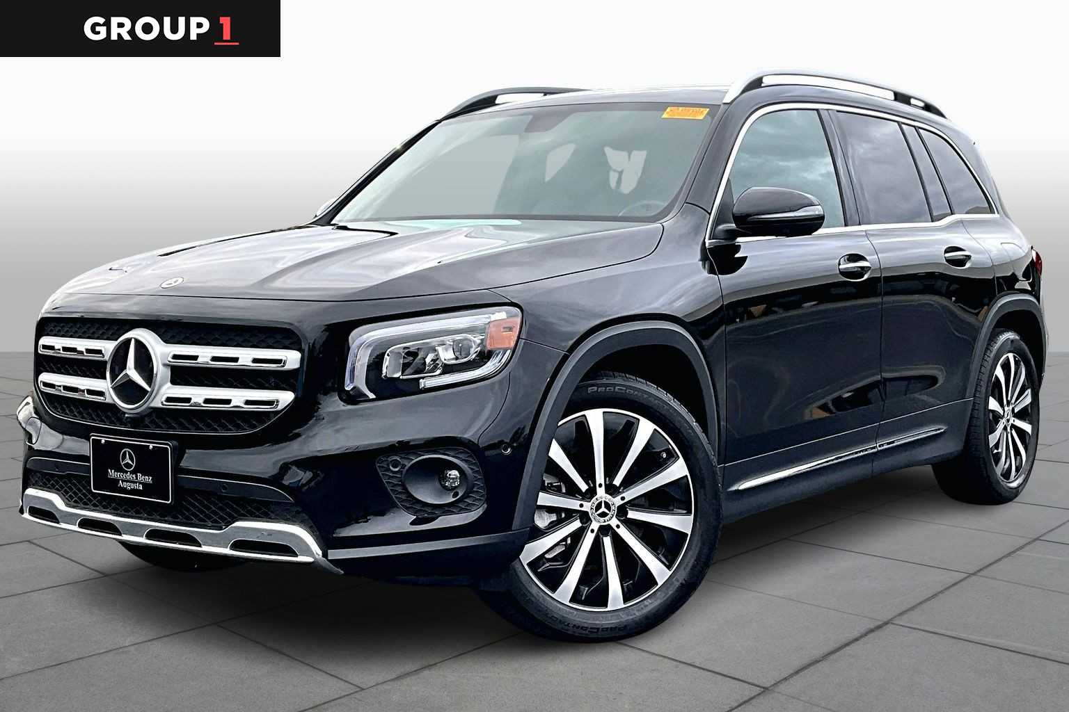 2022 Mercedes-Benz GLB's photo