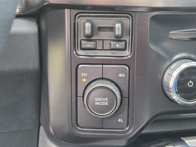 2025 Ford F-350 Lariat photo 16