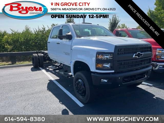 2024 Chevrolet Silverado 4500 Medium Duty Chassis Cab Work Truck's photo